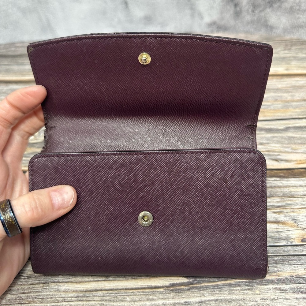 KATE SPADE New York Saffiano Burgundy Trifold Phone Wallet Clutch EUC - Picture 11 of 16